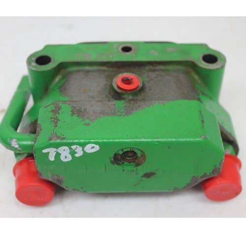 436674 | Hydraulic Breakaway Coupler | Dual | John Deere 7630 7720 7730 7820 7830 7920 7930 |  | RE211863