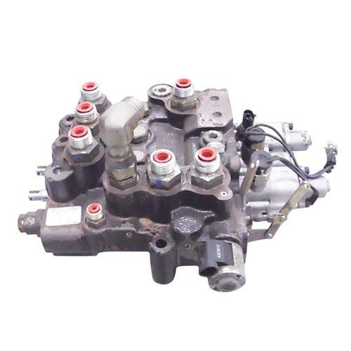 430174 | Hydraulic Control Valve - Foot Controls | John Deere CT315 CT322 313 315 317 320 |  | AT341095