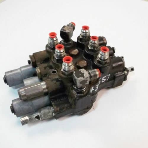 431557 | Hydraulic Control Valve | Bobcat 641 642 643 |  | 6802997 | 6586287