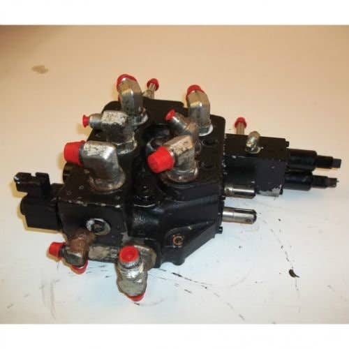 432428 | Hydraulic Control Valve | Case SR130 SR150 SR160 SR175 SR240 SR250 SR270 SV185 SV250 SV280 SV300 TR270 TR310 TR320 TR340 TV380 | New Holland C227 C232 C238 L213 L215 L216 L218 L220 L221 |  | 47408223 | 47408223 | 47408220 | 47396288 | 47408220