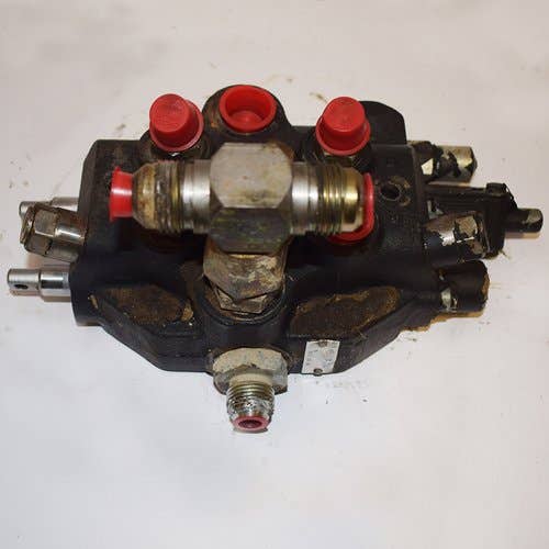 436790 | Hydraulic Control Valve | Case 1835B 1845B 1845C |  | D101947 |  H674734