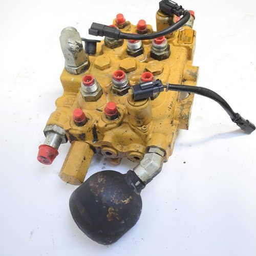436031 | Hydraulic Control Valve | Caterpillar 216 216B 226 226B 232 232B 242 242B 247 247B 257 257B |  | 216-6167