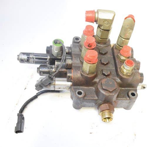 435131 | Hydraulic Control Valve | JCB 180T 190 190T 1110 1110T |  | 25/220815