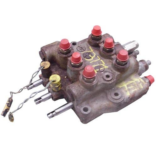 497522 | Hydraulic Control Valve | John Deere 4475 5575 6675 7775 8875 | New Holland C175 L140 L150 L160 L170 L175 L465 L565 L865 |  | MG86604770 | 86604770 | MG86570437 | MG86584587 | MG86541069 | MG86529090 | 86570437 | 86584587 | 86541069 | 86529090