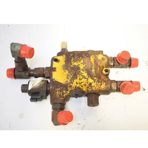 435408 | Hydraulic Control Valve | John Deere 318D 319D 320D 323D |  | AT357279