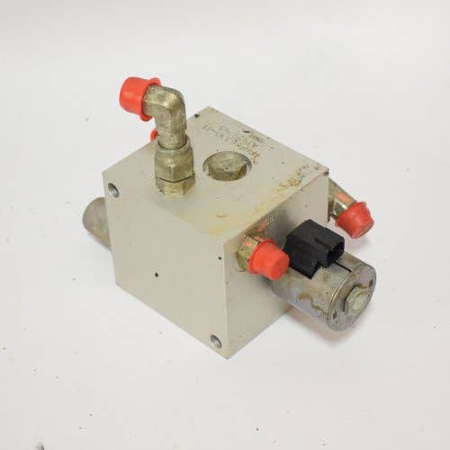 433627 | Hydraulic Control Valve | John Deere 318E 319E 320E 323E 324E 326E 328E 329E 332E |  | AT429745
