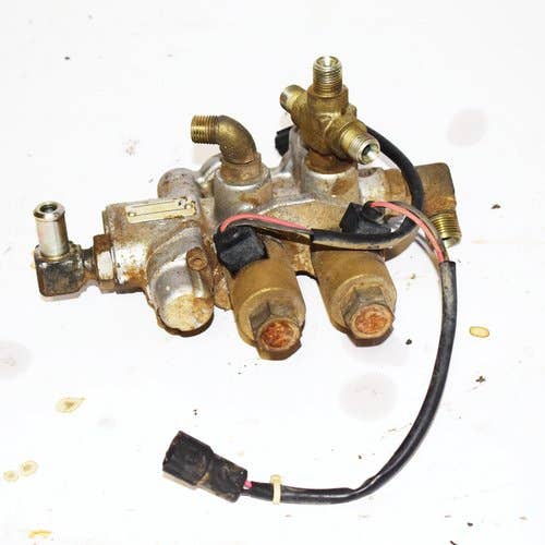 Used Hydraulic Control Valve fits Kubota KX41-3 U17 KX41-3 U17 RB238-61250 RA221-61250 Used Hydraulic Control Valve fits Kubota KX41-3 U17 KX41-3 U17 RB238-61250 RA221-61250