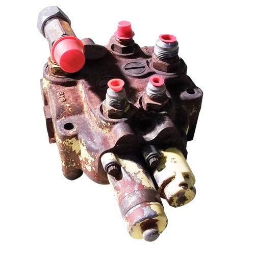 Used Hydraulic Control Valve fits New Holland L35 L775 L778 L781 L783 L785 9845063 Used Hydraulic Control Valve fits New Holland L35 L775 L778 L781 L783 L785 9845063