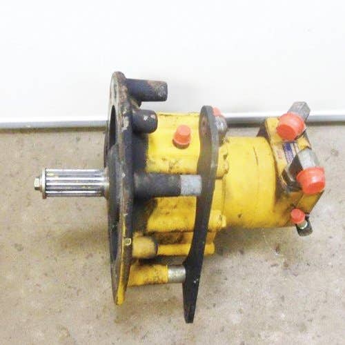 433348 | Hydraulic Drive Motor Assembly | John Deere 240 |  | KV26899 | KV25062