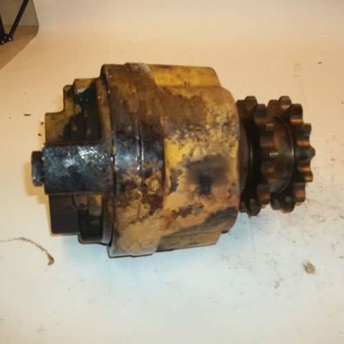 432439 | Hydraulic Drive Motor - Left Hand | Gehl 6640 |  | 195102
