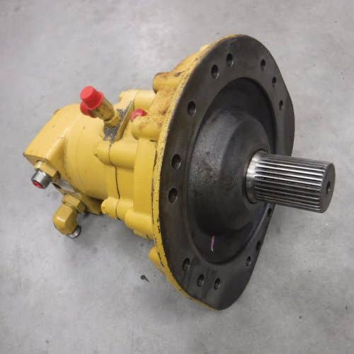 Used Hydraulic Drive Motor LH fits John Deere 325 326E 328D 328E 332 332D 332E KV25008 AT310574 AT330337 Used Hydraulic Drive Motor LH fits John Deere 325 326E 328D 328E 332 332D 332E KV25008 AT310574 AT330337
