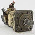 431560 | Hydraulic Drive Motor - Right Hand & Left Hand | Bobcat 540 542B 543 641 642 643 |  | 6630037