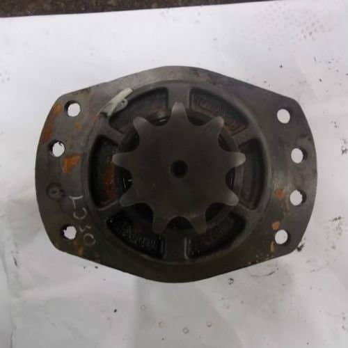 432678 | Hydraulic Drive Motor | Case SR200 SR200B SR210 SR210B SR220 SR220B SR240 SR240B SR250 SR250B SR270 SR270B SV250 SV250B SV280 SV280B SV300 SV300B SV340 SV340B 435 445 445CT | New |  | 84565752  | 84565752  | 84256617 | 87035452 | 84256617