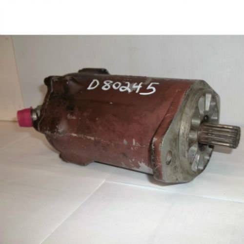 430855 | Hydraulic Drive Motor | Case 1830 | Case IH 1490 1590 | New Idea 512 514 5112 5114 |  | D80245 | D60104 | 142829C91 | 502200 | 74624-DAB