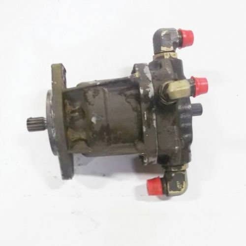 Used Hydraulic Drive Motor fits Gehl SL5625 SL6625 5625 6625 079034 Used Hydraulic Drive Motor fits Gehl SL5625 SL6625 5625 6625 079034