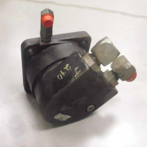 431367 | Hydraulic Drive Motor | John Deere 240 |  | KV13886
