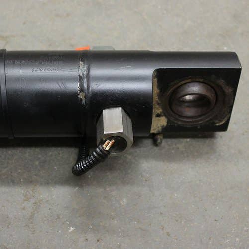 436787 | Hydraulic Folding Cylinder | John Deere 4720 |  | AN401071