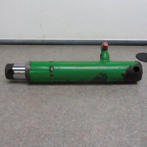 436496 | Hydraulic Lift Cylinder | John Deere 3760 3950 3955 3970 3975 |  | AE37062 | AH217789