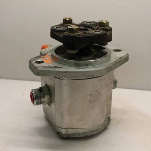 433008 | Hydraulic Motor | Cleaning Fan | Case IH AFX8010 7010 7120 7230 7240 8010 8120 8230 8240 9120 9230 9240 |  | 87105499 | 87106499 | 86998058 | 87106499