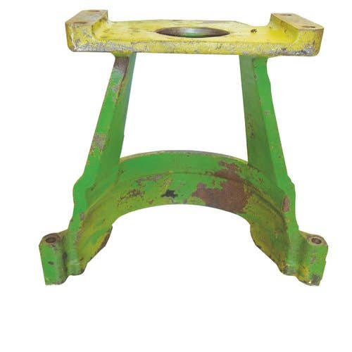 499627 | Hydraulic Pump Support | John Deere 4040 4230 4320 4520 4620 7020 |  | R49404 | R55008 | R46429 | R43074