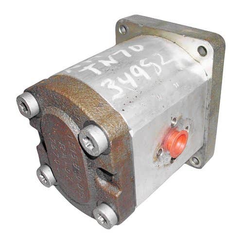 457797 | Hydraulic Pump | Case IH JX70U JX80U JX90U JX100U JX1060C JX1070C JX1075C JX1085C JX1095C | New Holland TL70 TL80 TL90 TL100 TN55 TN55D TN55S TN60A TN60DA TN60SA TN65 |  | 5170561 | 5170561 | 5168841 | 5170560 | 5170560 | 5168841 | 0510725085