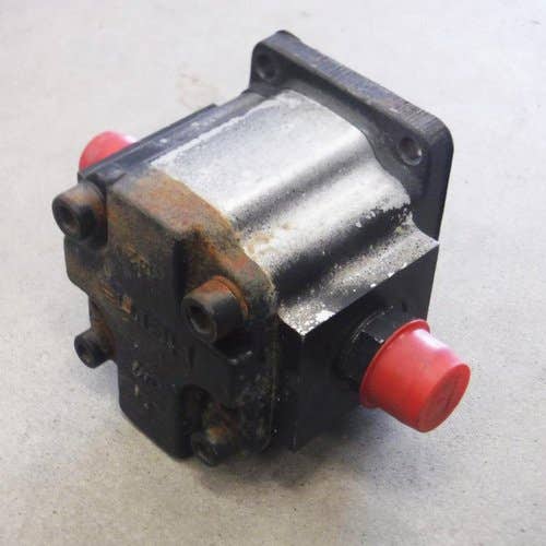 445674 | Hydraulic Pump | John Deere 4300 4400 4400 |  | LVA10329
