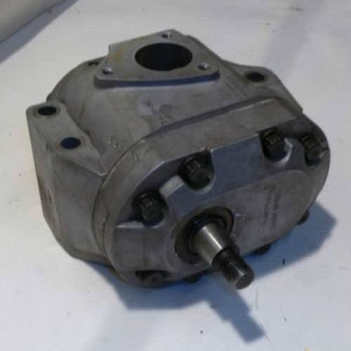 414243 | Hydraulic Pump | Massey Ferguson 2640 2675 2705 2745 2775 2805 3505 3525 3545 3630 3645 3650 3655 3660 3670 3680 3690 8120 8120 8140 8140 8150 8150 8160 8160 |  | 3790722M1 | 3038730M2