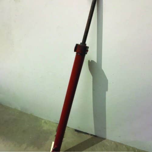 Used Hydraulic Tension Cylinder RH fits New Holland BR740 BR740A BR750 BR750A BR770A BR780 BR780A BR7060 BR7070 BR7090 87027901 fits Case IH 87027902 Used Hydraulic Tension Cylinder RH fits New Holland BR740 BR740A BR750 BR750A BR770A BR780 BR780A BR7060 BR7070 BR7090 87027901 fits Case IH 87027902