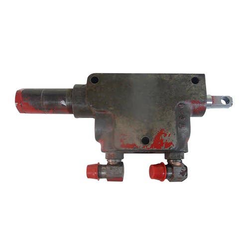 Used Hydraulic Valve fits International Hydro 100 656 706 756 766 806 826 856 966 1026 1066 1206 1256 1456 1466 1468 1566 1568 2706 2856 529911R93 Used Hydraulic Valve fits International Hydro 100 656 706 756 766 806 826 856 966 1026 1066 1206 1256 1456 1466 1468 1566 1568 2706 2856 529911R93