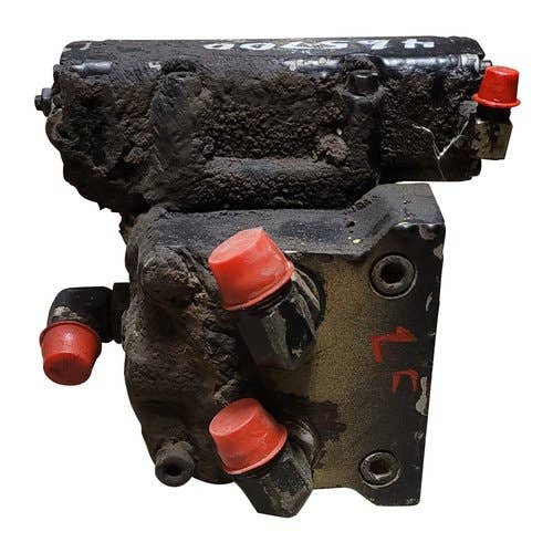 465700 | Hydraulic Wheel Motor | Right Front | Left Front | Left Rear | Willmar 745 765 765HT |  | WR26414