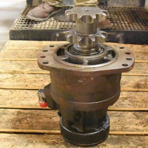431781 | Hydrostatic Drive Motor | Case 450 465 |  | 87249721