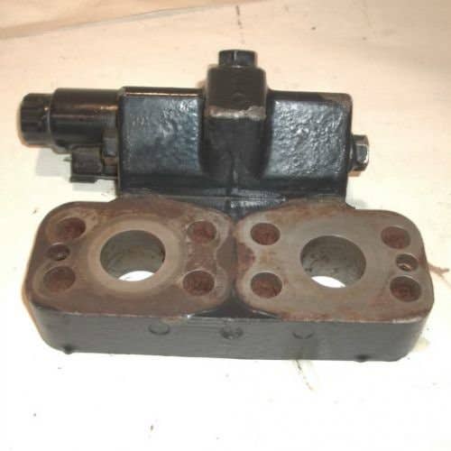 432591 | Hydrostatic Motor Solenoid | New Holland CR9040 CR9060 CR9070 CR9080 |  | 87686484