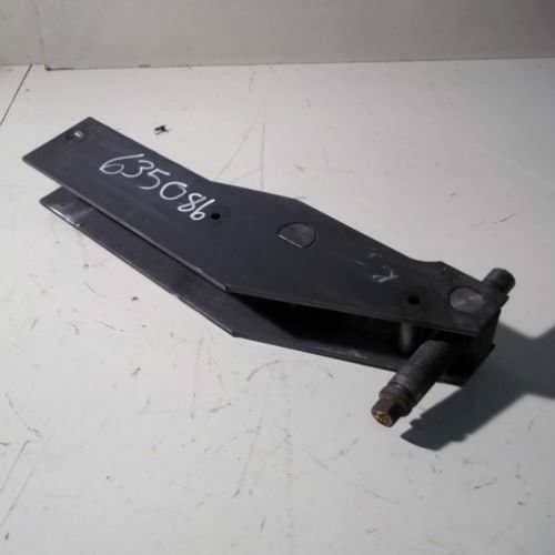 432020 | Idler Lever - RH | New Holland L781 L783 L784 L785 |  | 635086 | 80635086