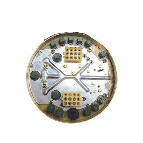 421707 | Instrument Gauge Cluster | John Deere 940 1040 1140 1640 1840 2040 2140 2150 2155 2240 2255 2350 2355 2440 2550 2555 2640 2750 2755 2940 2950 3040 3140 |  | AL31829