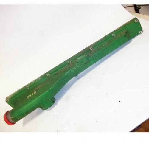 Used Intake Manifold Cover fits John Deere 9300 9200 9300 9400 9300T 9400T RE62233 R116829 Used Intake Manifold Cover fits John Deere 9300 9200 9300 9400 9300T 9400T RE62233 R116829