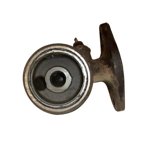 Used Oil Filter Base fits International 275 375 D239 3132209R2 fits Case IH 4000 5000 885 895 995 Used Oil Filter Base fits International 275 375 D239 3132209R2 fits Case IH 4000 5000 885 895 995