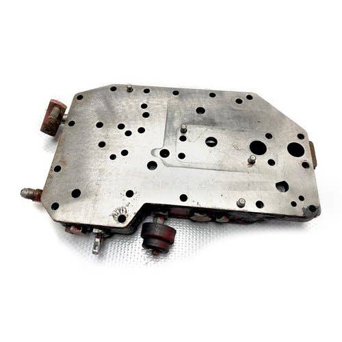 458582 | Multiple Control Valve (MC Valve) | International | Farmall | IH 706 756 806 826 856 1206 1256 2706 2756 2806 2826 2856 21206 21256 |  | 391945R93