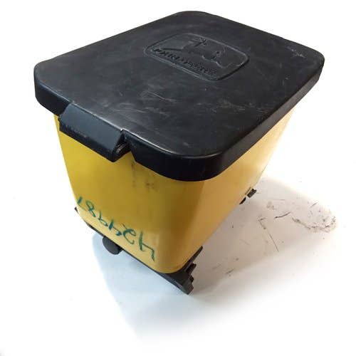424987 | Insecticide Hopper Assembly W/Lid | John Deere DB44 DB58 DB80 DB120 1705 1715 1720 1745 1750 1755 1765 1765NT 1770NT 1775NT |  | A58499 | A144236 |  AA112966