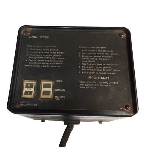 Used Fold Box Console With Row Drive Disconnect fits John Deere 7000 A34641 AA34355 Used Fold Box Console With Row Drive Disconnect fits John Deere 7000 A34641 AA34355