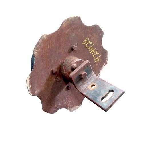 424428 | Marker Disk Assembly | John Deere 1560 1565 1700 1705 1710 1715 1720 1725 1730 1735 1750 1755 1760 1770 1770NT 1780 7200 |  | AA40362 | AA40362 |  A72361