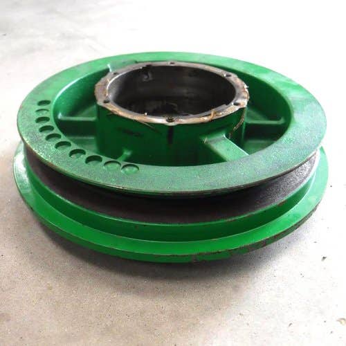460157 | Upper Variable Speed Pulley | John Deere 9450 9550 9550 SH 9560 9560 SH 9560 STS 9650 9650 CTS 9650 STS 9660 9660 CTS 9660 STS 9750 STS |  | AH201231 | H201333