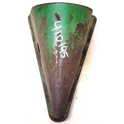 Used Long Divider Shoe fits John Deere 930 AH89390 Used Long Divider Shoe fits John Deere 930 AH89390