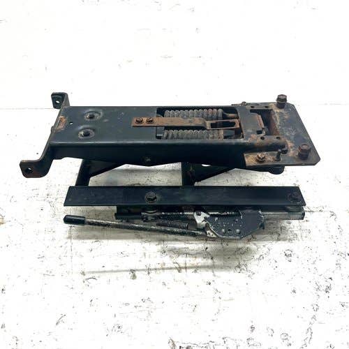 Used Seat Suspension fits John Deere 655 755 855 AM105089 Used Seat Suspension fits John Deere 655 755 855 AM105089