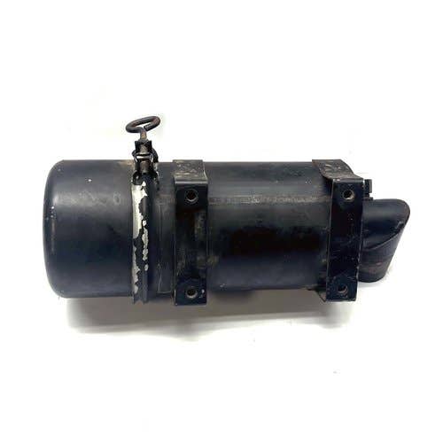 423027 | Air Cleaner Assembly. Less Element | John Deere 755 |  | AM108174