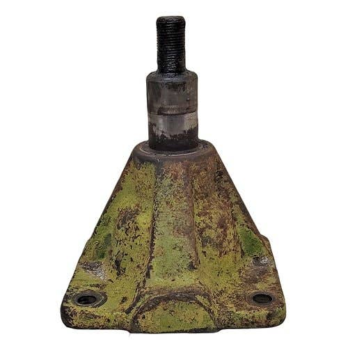 411606 | Spindle With Mounting Plate - Left Hand | John Deere 24T |  | AM3496E | E14623E