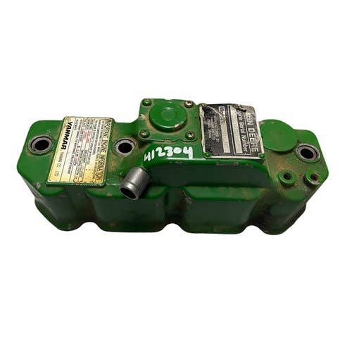 Used Valve Cover fits John Deere 790 2027R 2520 3005 790 AM881996 fits Yanmar 3TNV82A Used Valve Cover fits John Deere 790 2027R 2520 3005 790 AM881996 fits Yanmar 3TNV82A