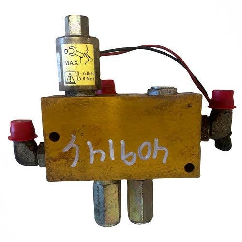 409146 | Control Valve | John Deere 6100 6500 6600 6700 |  | AN202379 | AN153658