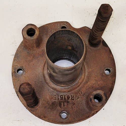 462331 | Clutch Support | John Deere 3020 |  | AR41210 | R41515