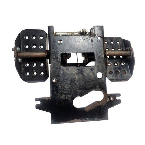 437906 | Foot Pedal Assembly | John Deere CT315 CT322 CT332 312GR 313 314G 315 316GR 317 318G 320 325 328 332 |  | AT331946  | AT322529 | KV15572