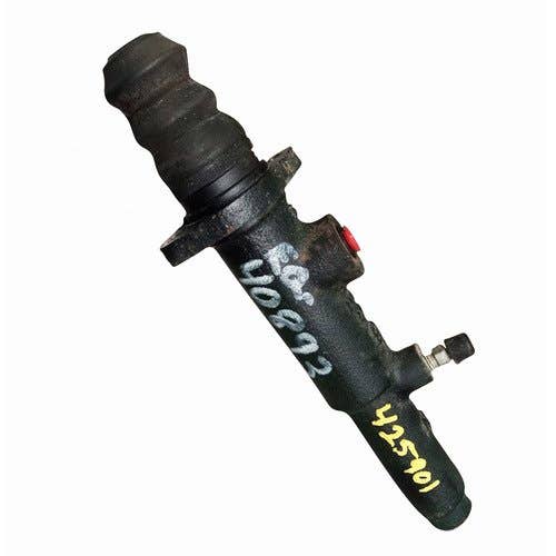Used Brake Master Cylinder fits John Deere 6610 6650 6710 6750 6810 6850 6910 6950 AZ43106 Used Brake Master Cylinder fits John Deere 6610 6650 6710 6750 6810 6850 6910 6950 AZ43106